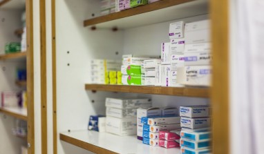 Veterinariniai vaistai vaistinėse parduodami Europoje, Lietuvoje vis dar ne – kodėl?