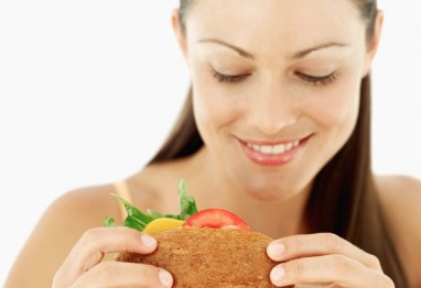 Mityba: dešimt mitų apie sveikatą, grožį ir valgį