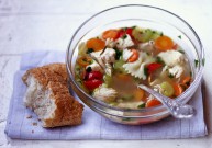 Kovoje su peršalimu vaistus gali pakeisti sriuba