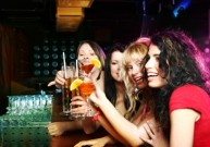 Alkoholis – pirmųjų lytinių santykių priežastis Vilniaus moksleivių tarpe