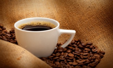 Kavos puodelio kultūra – kelias į nutukimą?