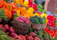 Organizmą geriausiai stiprina spalvoti vaisiai ir daržovės