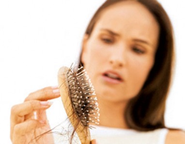 Plaukų slinkimas – rimtas sutrikimas