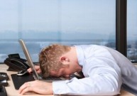 Darbas naktinėje pamainoje kenkia sveikatai
