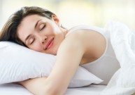 Po kokia patalyne miegoti yra sveikiausia?