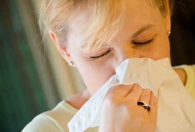 Lietuvoje sumažėjo sergančiųjų peršalimo ligomis