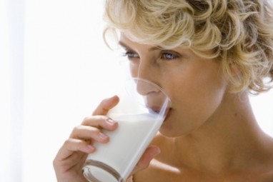 Penki mitai apie pieną