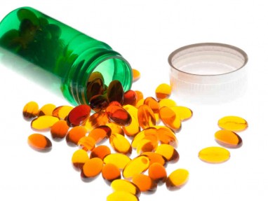 Specialistė paaiškino, kada vitaminai gali atnešti daugiau žalos nei naudos - LRT