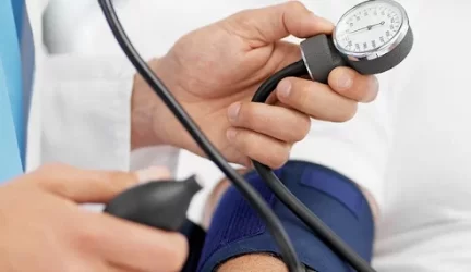 Pusė suaugusių Lietuvos gyventojų turi padidintą kraujospūdį