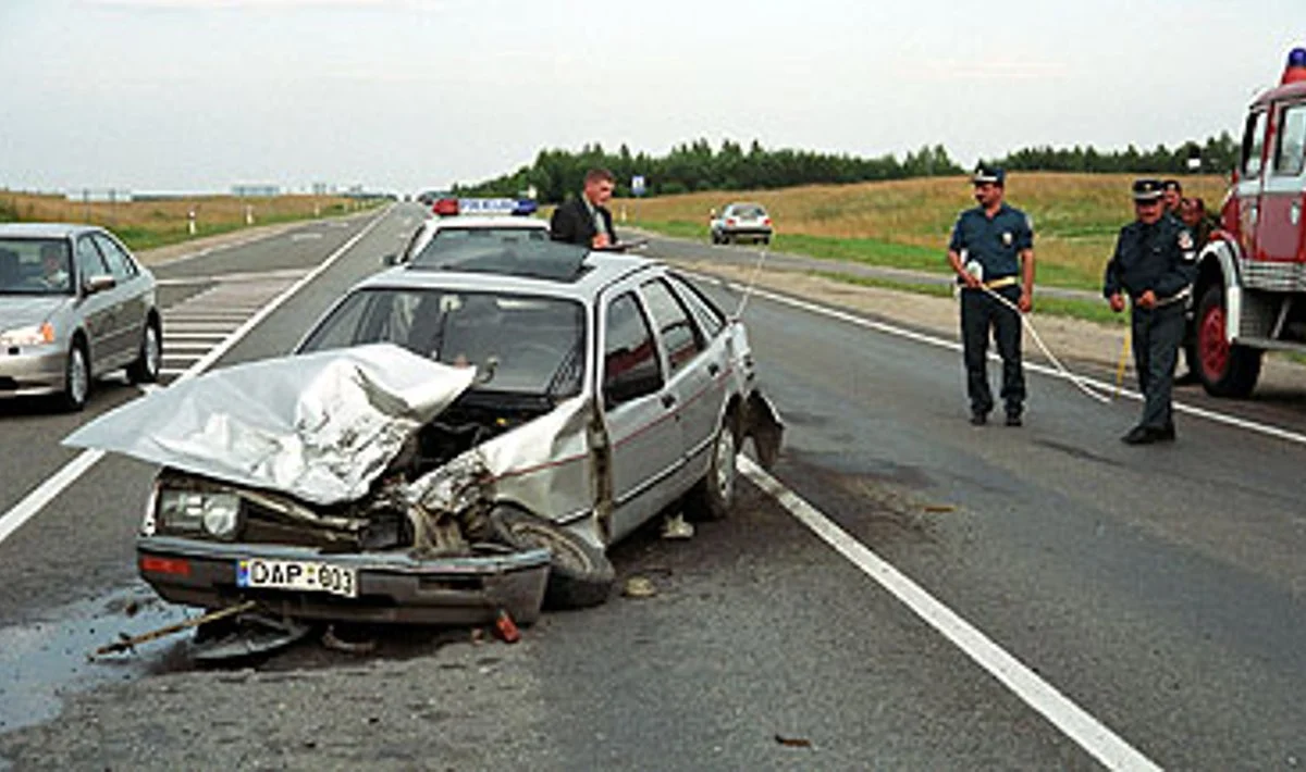 Eismo nelaimėse pasaulyje žūsta keturis kartus daugiau žmonių nei karuose, teigia PSO