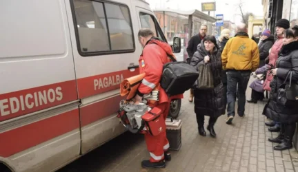 Karštymečiu žmonėms dažniau reikia medikų pagalbos
