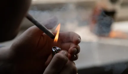 Metę rūkyti galite laimėti 15 tūkst. eurų atostogoms