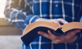 „Pradėti gydytis reikia nuo savo dvasinių klaidų suvokimo”