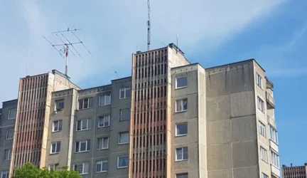 Dėl antenų saugumo – skirtingos pozicijos