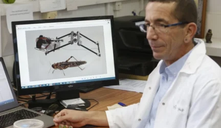 Izraelyje sukurtas žmogaus arterijomis keliaujantis robotas