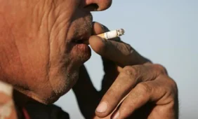 Draudimai rūkyti viešose vietose ženkliai sumažina širdies priepuolių skaičių