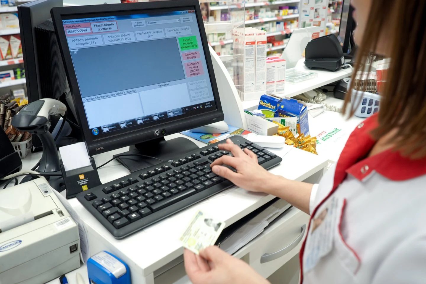 Farmacijos specialistai licencijas ir spaudo numerius gaus vienoje įstaigoje