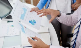 Kovai su AIDS skirta konferencija kviečia teisingumui sveikatos apsaugos sistemoje