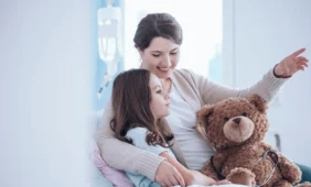 Motina gali perduoti vėžį kūdikiui