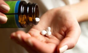 Vaistų kainų reguliavimo klausimas atidėtas dar savaitei