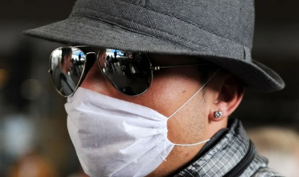 Gripo baimė pildo farmacininkų kišenes