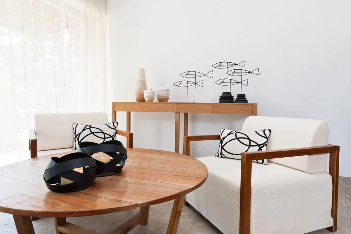 „Geriečiai” ir balta spalva