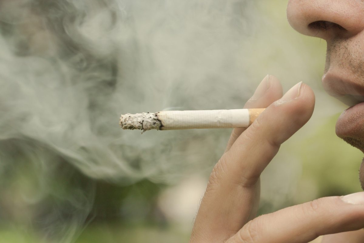 Silpnos cigaretės sukelia naują plaučių vėžio rūšį