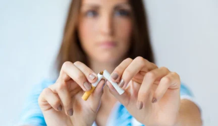 Lengviau mesti rūkyti menstruacijų pradžioje