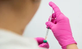 Nuo pandeminio gripo šalyje pasiskiepijo per 1000 gyventojų