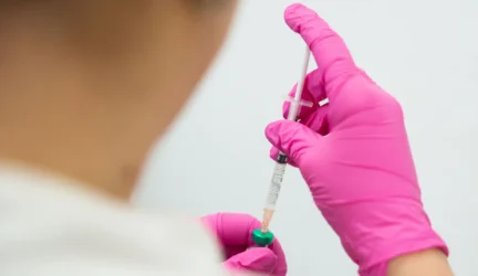 Nuo pandeminio gripo šalyje pasiskiepijo per 1000 gyventojų
