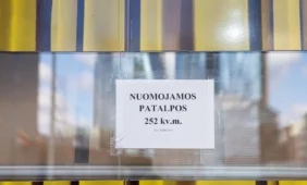 SAM raginama peržiūrėti verslą suvaržiusią tvarką