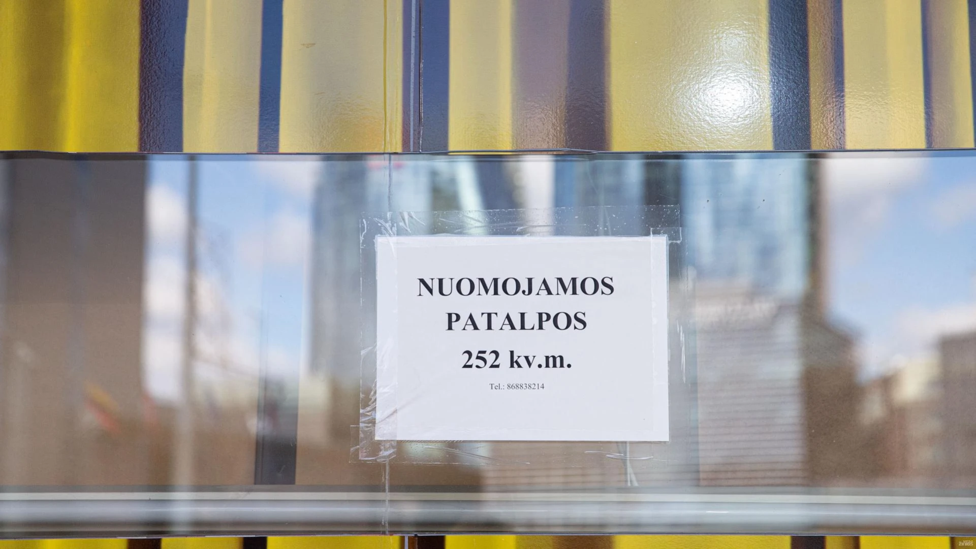 SAM raginama peržiūrėti verslą suvaržiusią tvarką