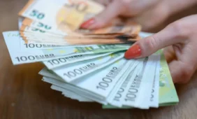 R. Kuodis: nedirbusios mamos išmoką galėtų gauti skolon