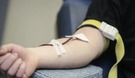 STOP – SPEKULIACIJAI NEATLYGINTINŲ KRAUJO DONORŲ VARDU