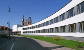 Virš mokyklų – jokių mobiliojo ryšio antenų