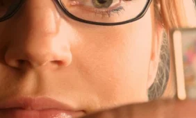 Teigiama, kad regos netekę asmenys aplinkoje gali orientuotis naudodami echolokaciją