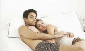 7 keisti dalykai, kuriuos vyrai daro po sekso