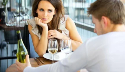 9 drabužių deriniai, kurie sugadins pasimatymą