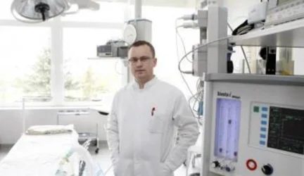 Nuo įklotų moteris gelbėja operacija