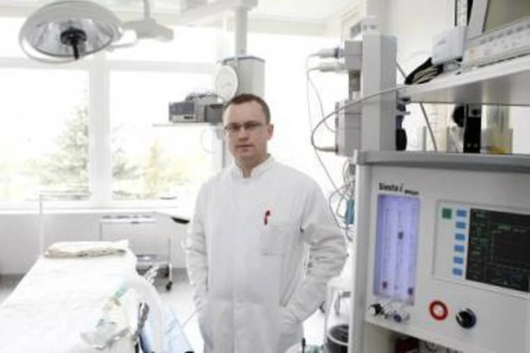 Nuo įklotų moteris gelbėja operacija