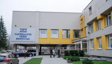 Atmestas ieškinys dėl Onkologijos instituto reorganizavimo