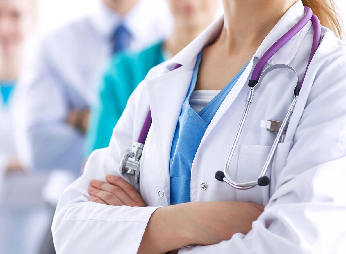 Kaip vaistų nuo vėžio tyrimai įtakoja farmacijos kompanijų akcijas?