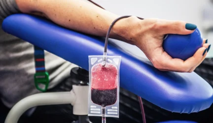 Sveikatos apsaugos ministerijoje – kilni Onkohematologinių ligonių bendrijos fotografijų paroda „Gyvas kraujo lašas”
