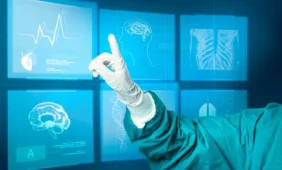 Visiškai paralyžiuoti žmonės galės bendrauti mintimis