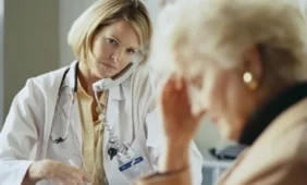 Už „ne savo” ligonių gydymą moka iš savo kišenės