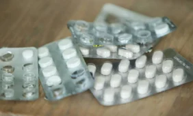 Antibiotikai tampa priešu