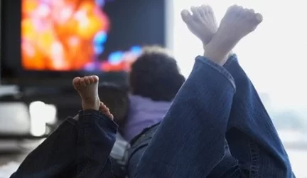 Mokslininkai: televizoriaus žiūrėjimas kenkia širdžiai