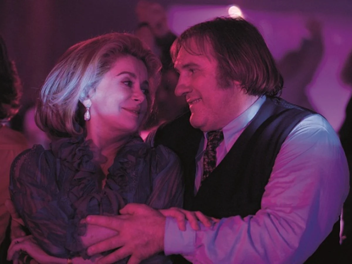 G.Depardieu ir C.Deneuve ir vėl galės rūkyti ekrane