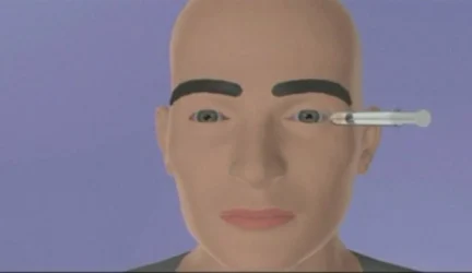 Mažytis robotas galės gydyti ir operuoti akis iš vidaus