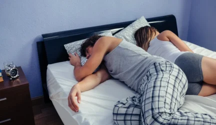 Blogos žinios vyrams: nemiga jiems kenkia labiau nei moterims